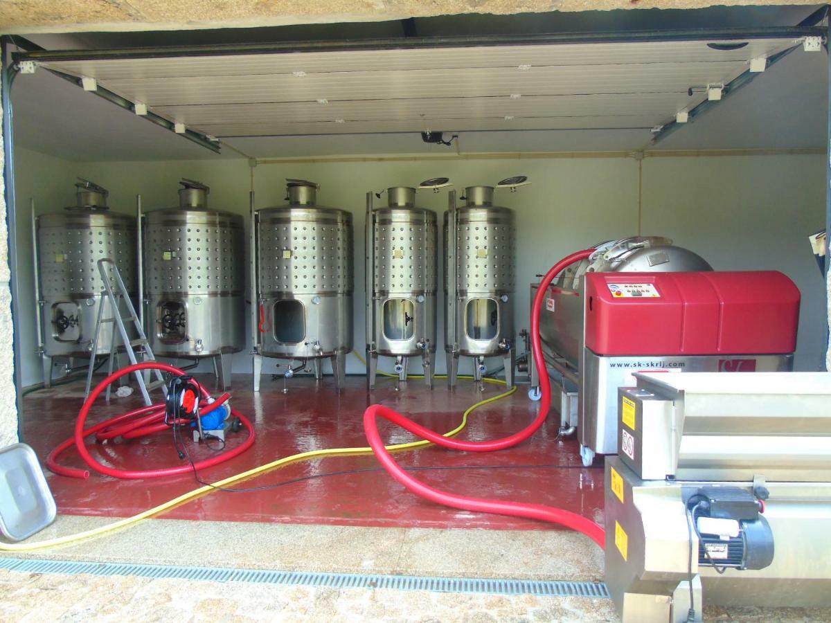 Quinta Da Chouza E Enoturismo Séjour à la ferme Castelbuono