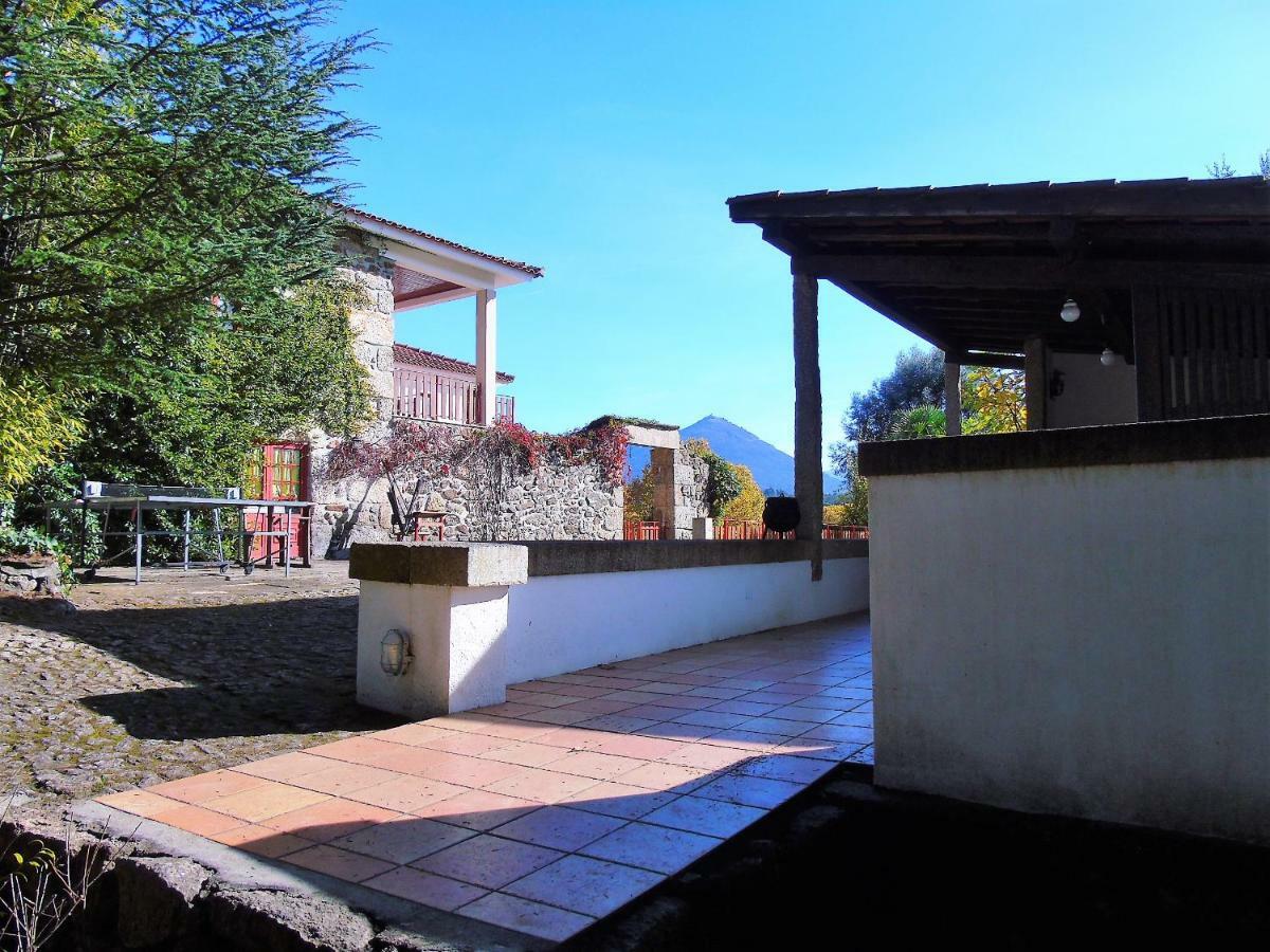 Quinta Da Chouza E Enoturismo Séjour à la ferme Castelbuono